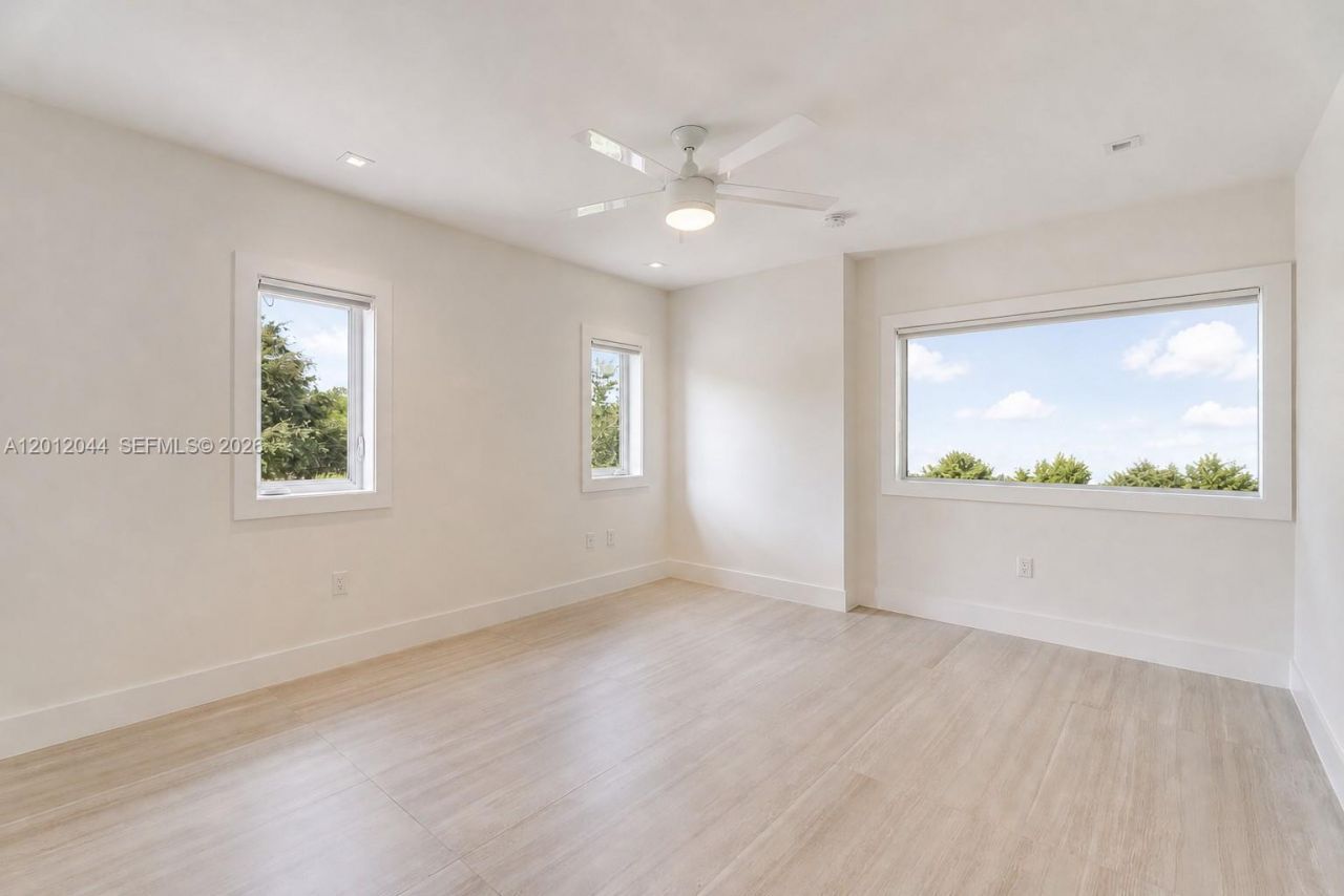 449 Miller Rd , Coral Gables, FL 33146 Photo
