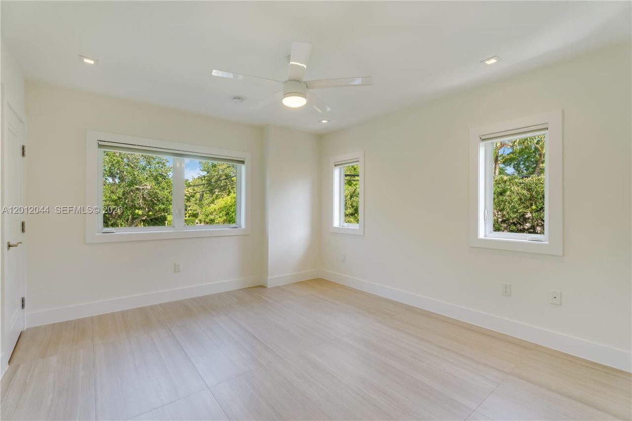449 Miller Rd , Coral Gables, FL 33146 Photo