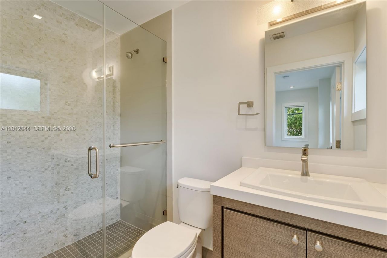 449 Miller Rd , Coral Gables, FL 33146 Photo