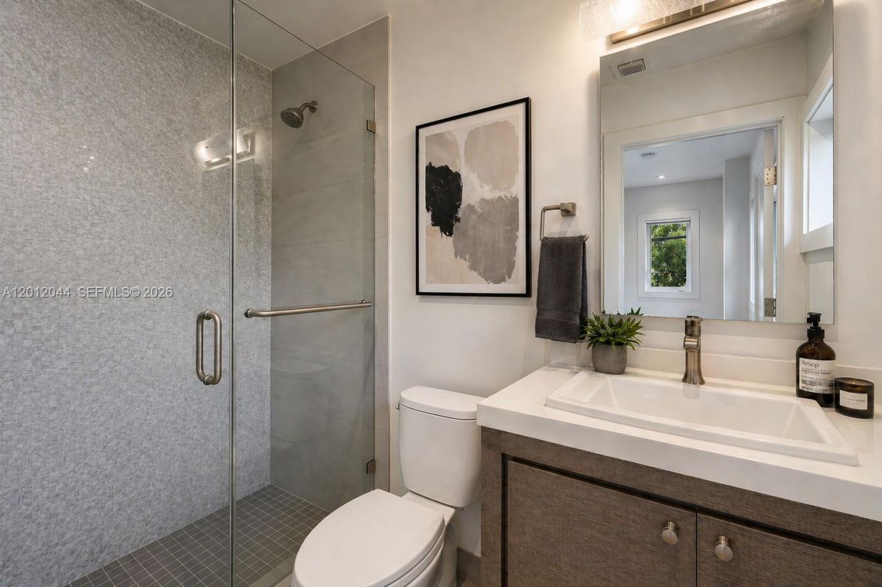 449 Miller Rd , Coral Gables, FL 33146 Photo