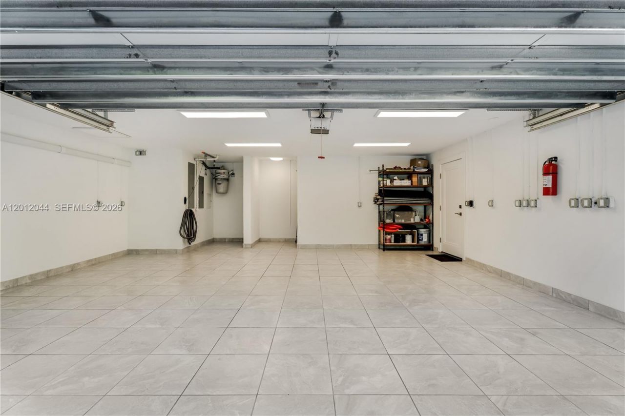 449 Miller Rd , Coral Gables, FL 33146 Photo