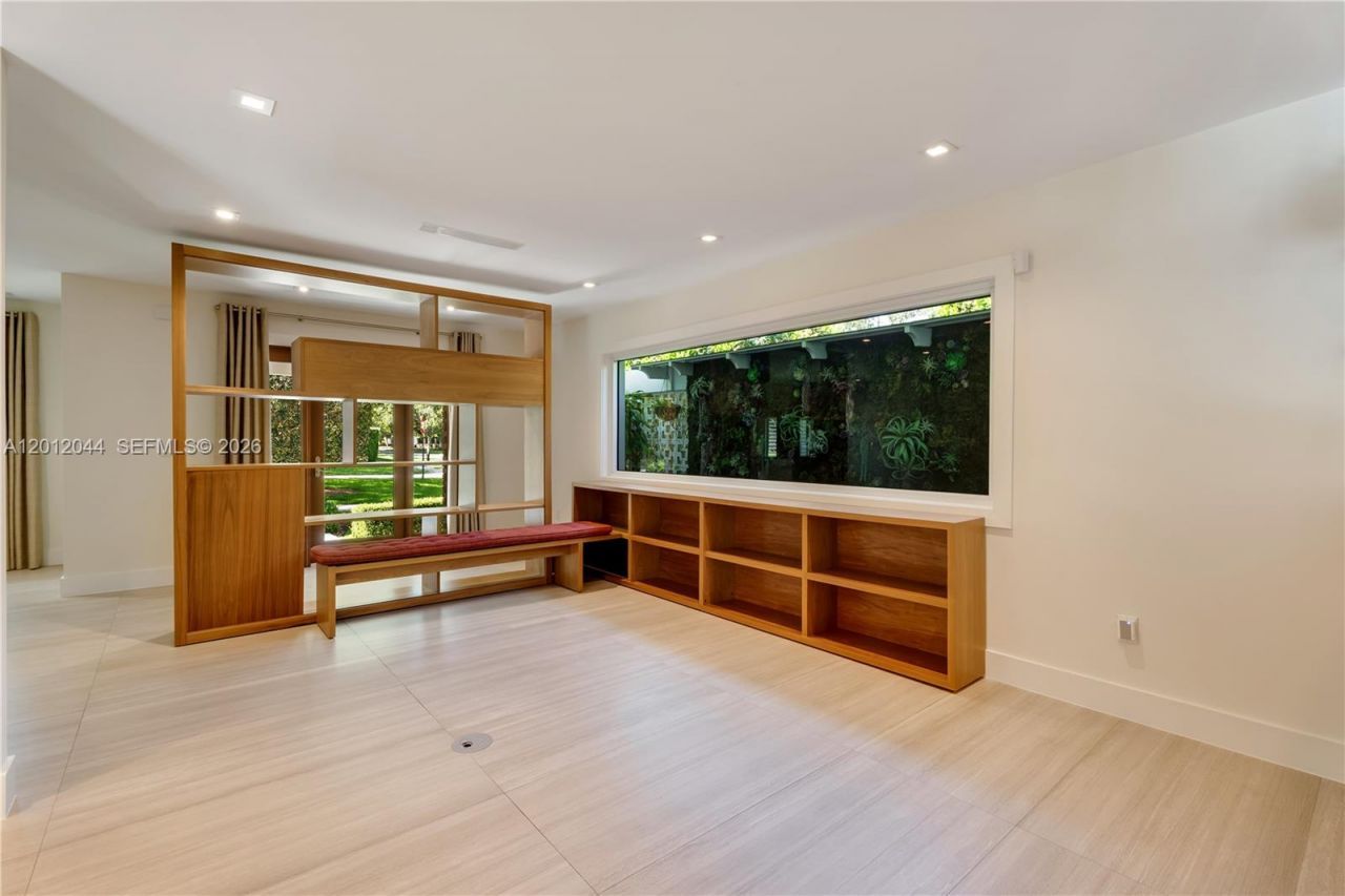 449 Miller Rd , Coral Gables, FL 33146 Photo