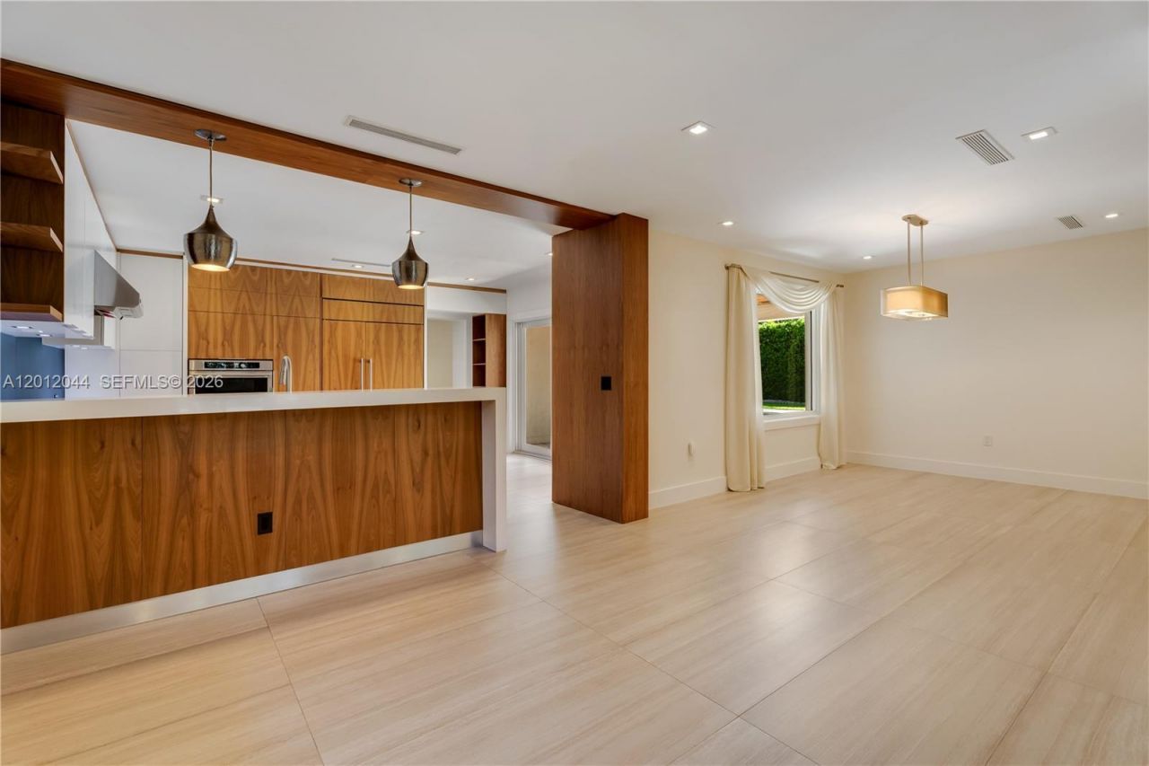449 Miller Rd , Coral Gables, FL 33146 Photo