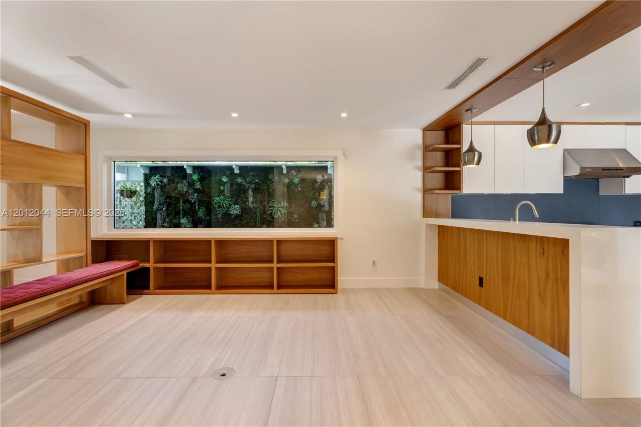 449 Miller Rd , Coral Gables, FL 33146 Photo