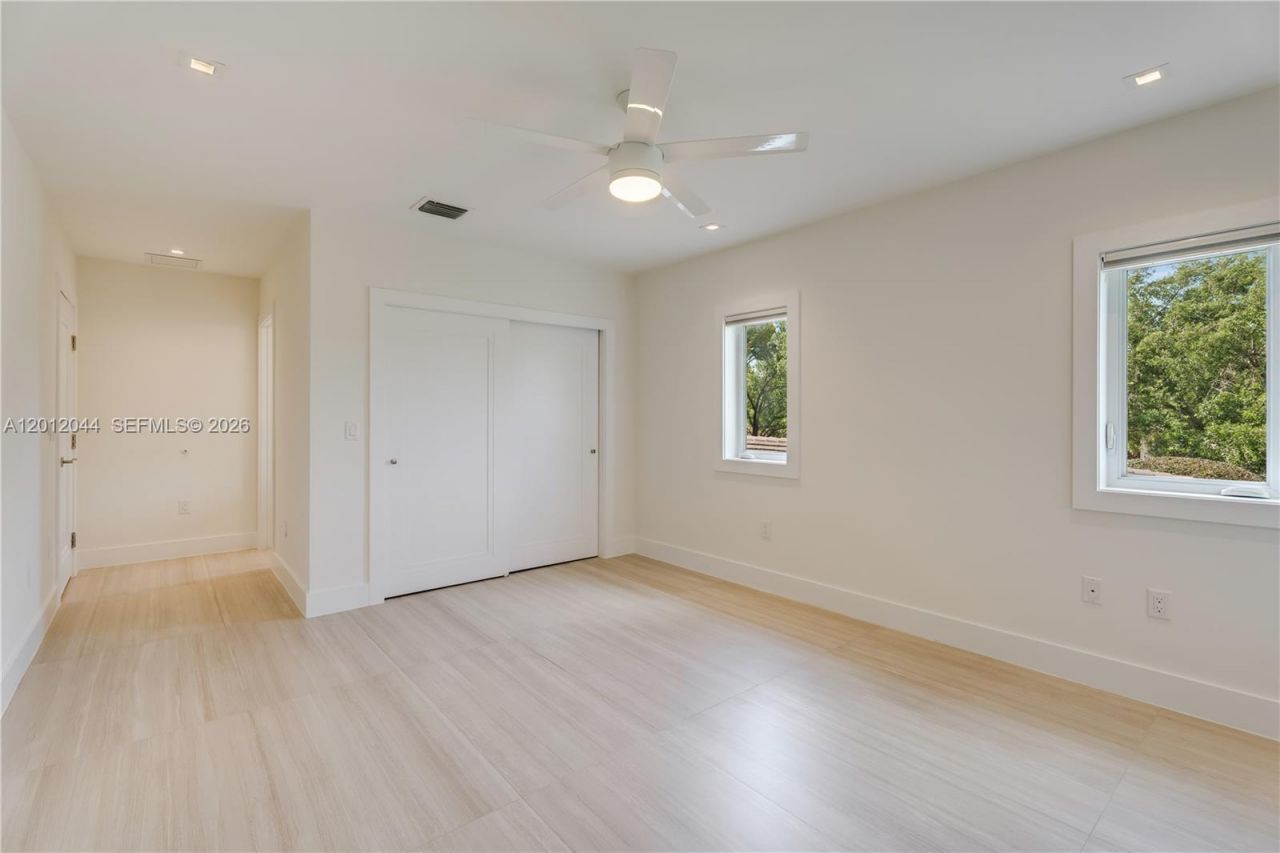449 Miller Rd , Coral Gables, FL 33146 Photo