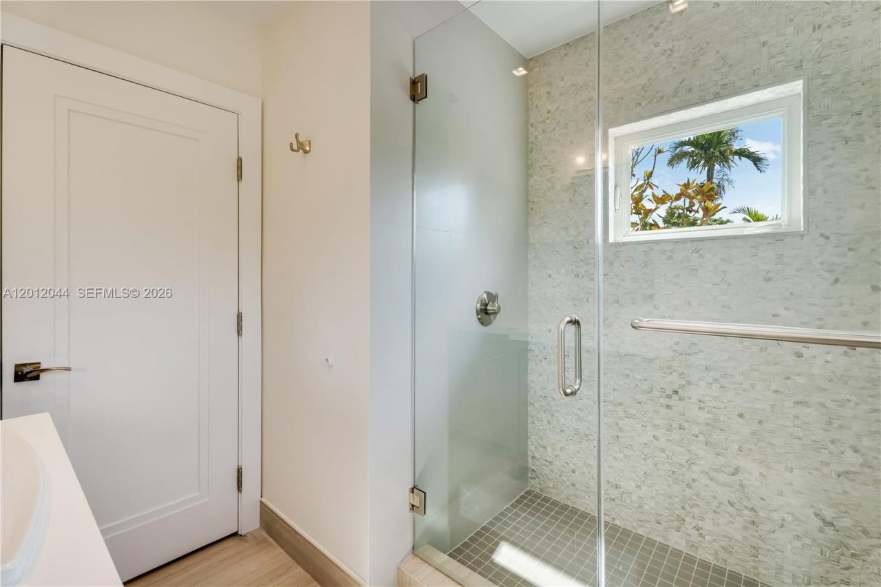 449 Miller Rd , Coral Gables, FL 33146 Photo