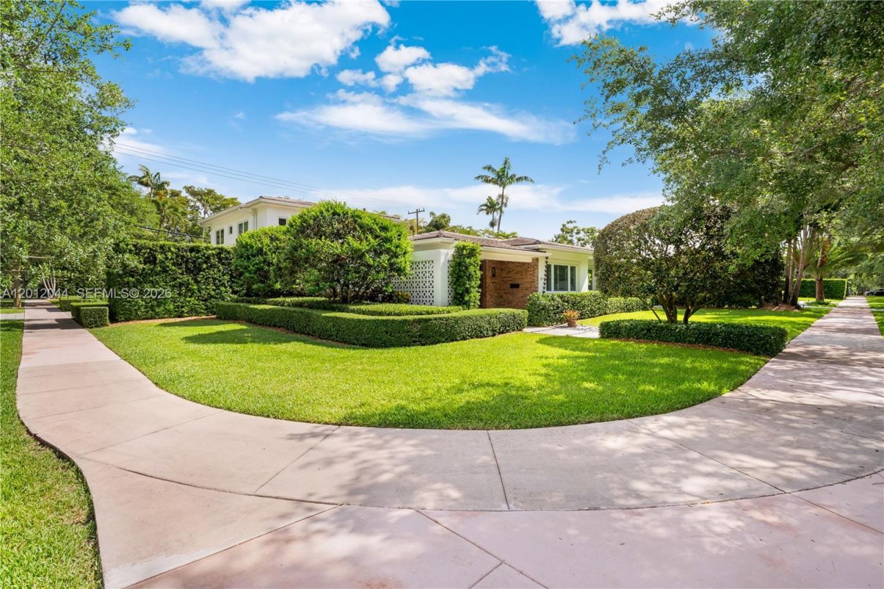 449 Miller Rd , Coral Gables, FL 33146 Photo