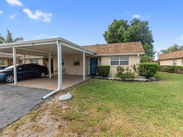 676 PARK CIRCLE , BRADENTON, FL 34207