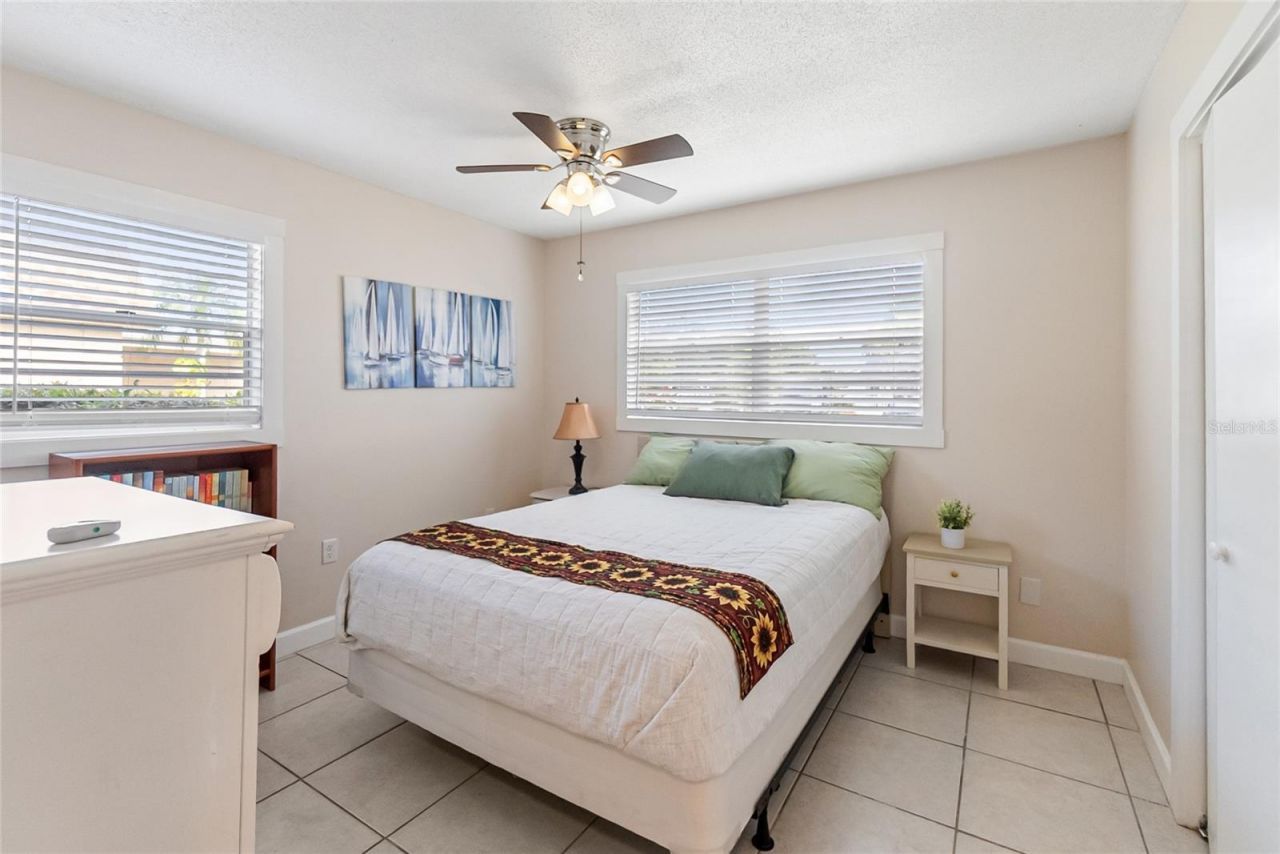 676 Park Circle , Bradenton, FL 34207 Photo