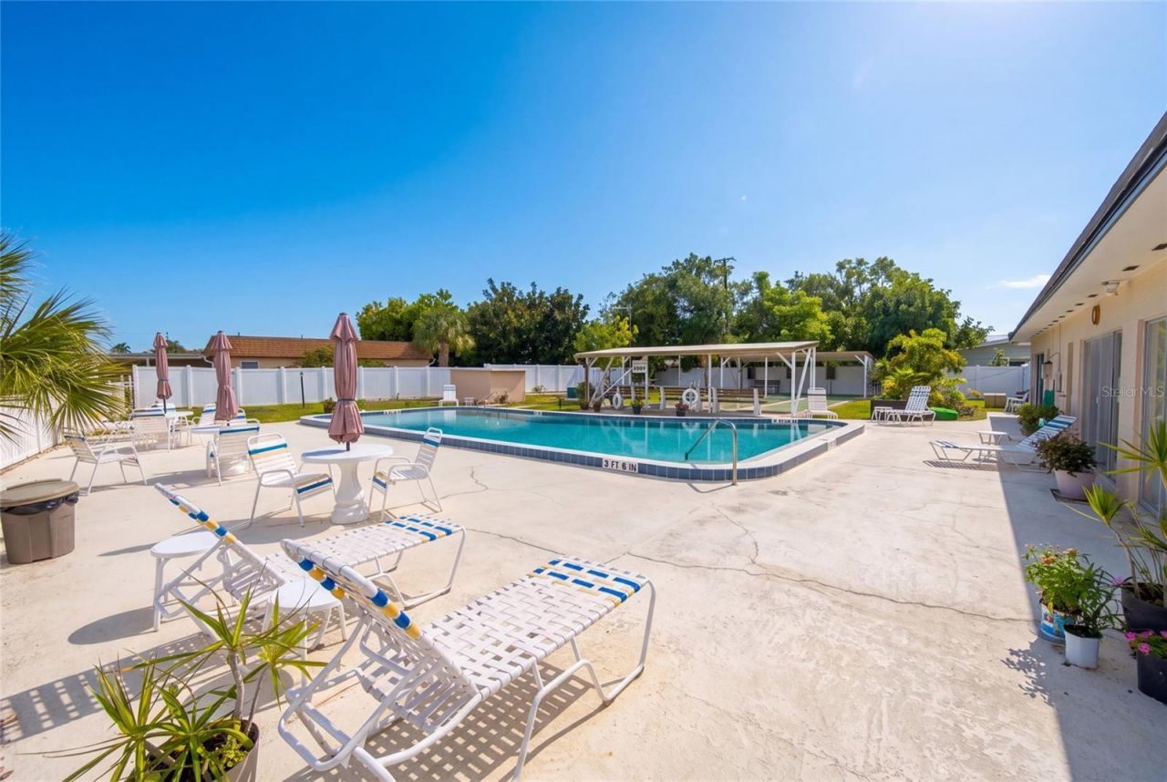 676 Park Circle, Bradenton, FL 34207 Photo