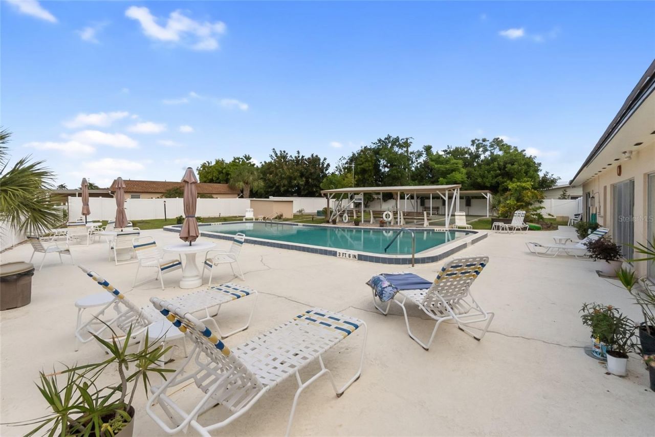 676 Park Circle , Bradenton, FL 34207 Photo