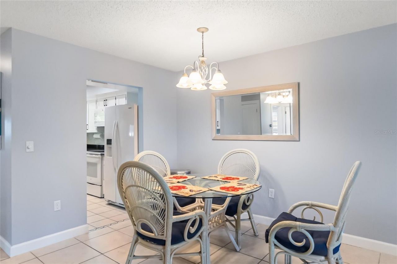 676 Park Circle , Bradenton, FL 34207 Photo