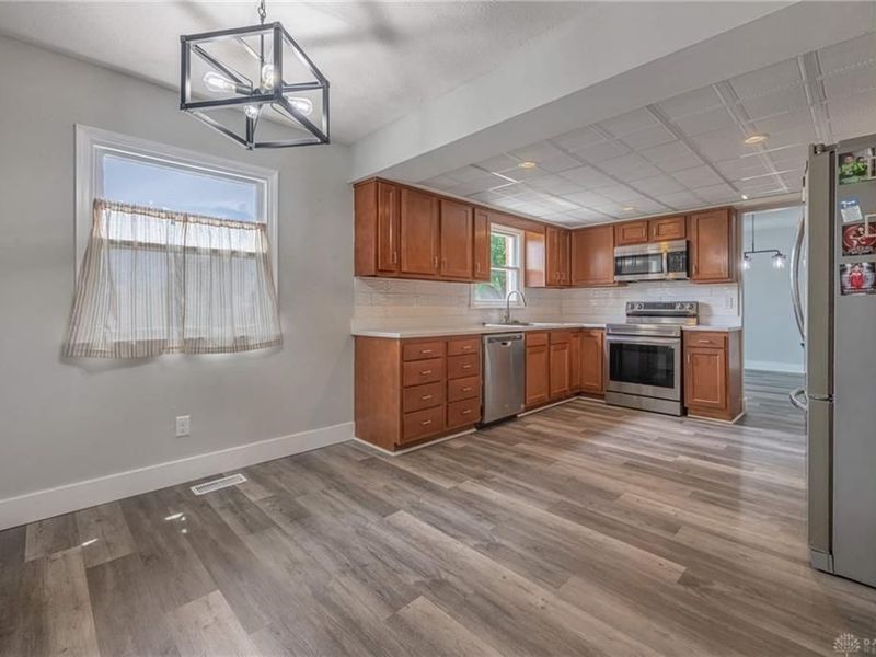 7401 Beth, Carlisle, OH 45005 Photo 11