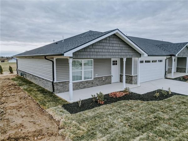 4528 W Ridgewood Rd, Moorefield Twp, OH 45503