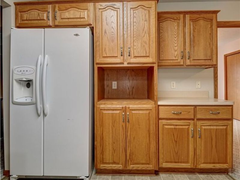 960B Mcdonald Drive NE, Sugarcreek, OH 44681 Photo 10