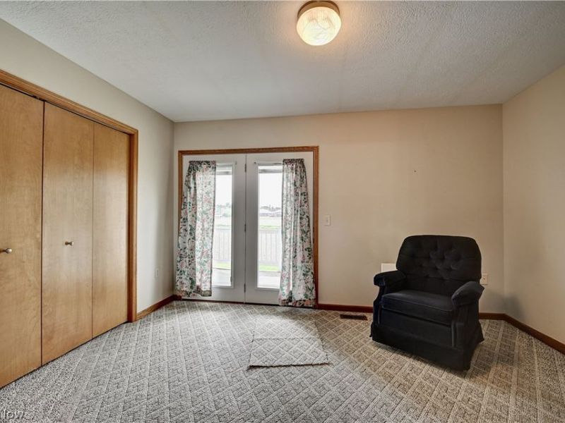 960B Mcdonald Drive NE, Sugarcreek, OH 44681 Photo 12