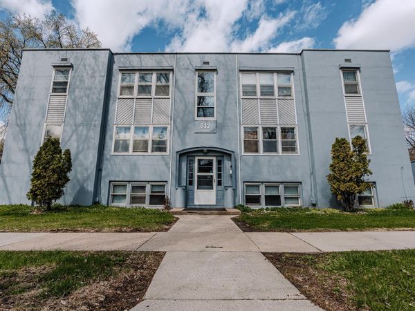 517 12th Avenue N, Fargo, ND 58102