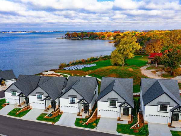 602 Monarch Lane, Beaver Dam, WI 53916