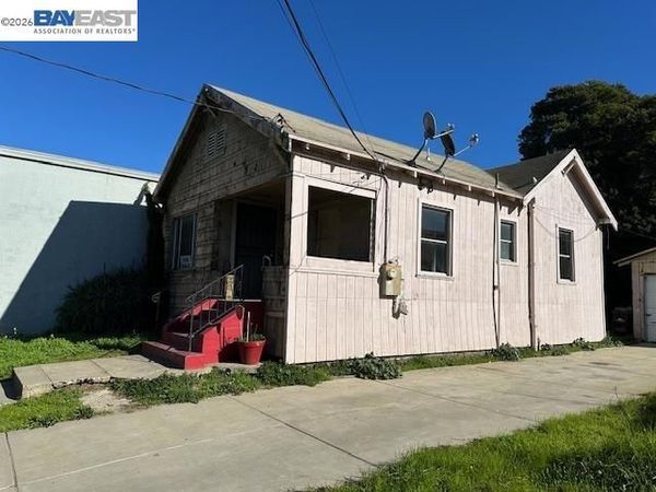 1024 50Th Ave, Oakland, CA 94601