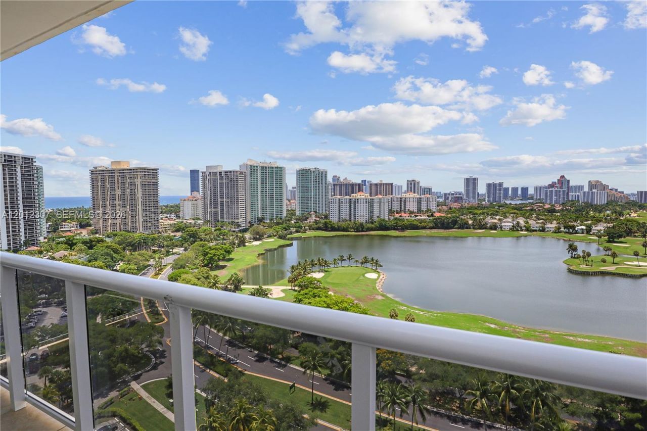 3675 N Country Club Dr, Unit 2008, Aventura, FL 33180 Photo