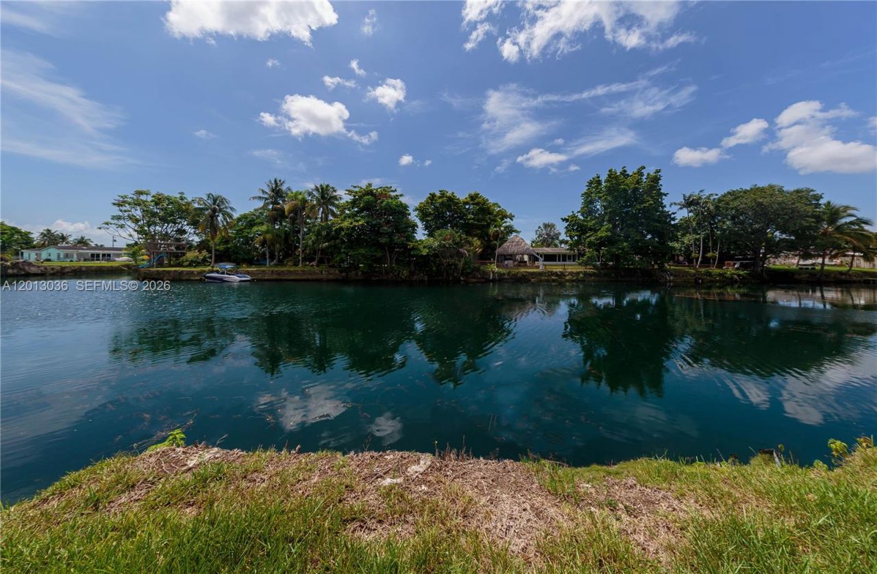 19311 Sterling Dr, Cutler Bay, FL 33157 Photo