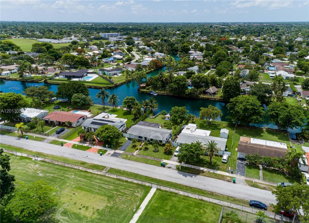 19311 Sterling Dr, Cutler Bay, FL 33157 Photo