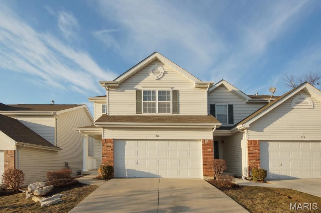 208 Waterside Crossing Ct , Saint Peters, MO 63376 Main Photo