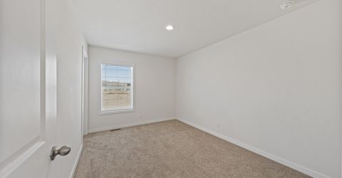 5684 Juniper Street, Silver Springs, NV 89429 Photo
