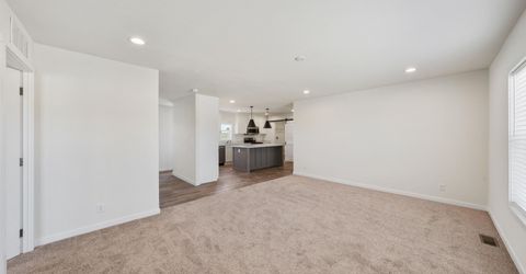 5684 Juniper Street, Silver Springs, NV 89429 Photo