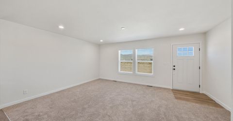 5684 Juniper Street, Silver Springs, NV 89429 Photo