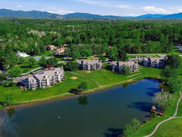 2304 Deer Run, Forest, VA 24551
