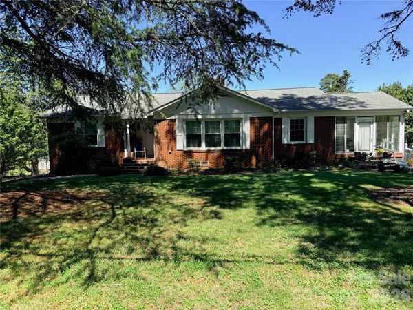 261 Old Caroleen Road , Forest City, NC 28043