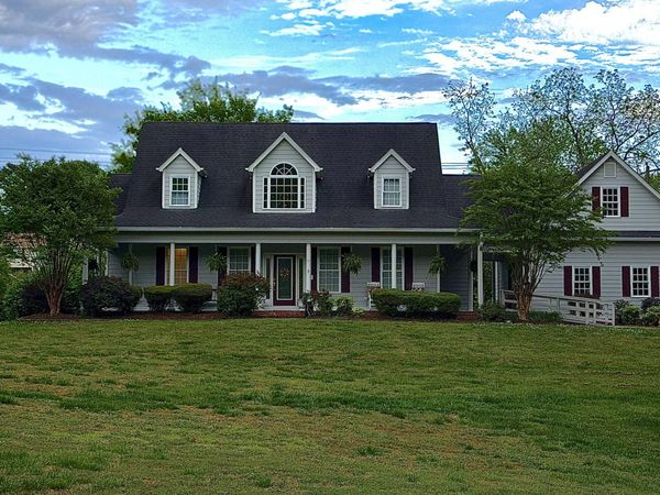 38 E Circle Drive, Rossville, GA 30741