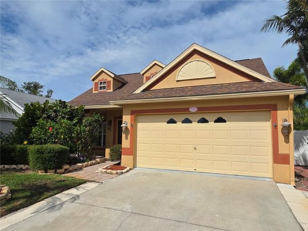 1690 MEADOW OAK LANE , TARPON SPRINGS, FL 34689