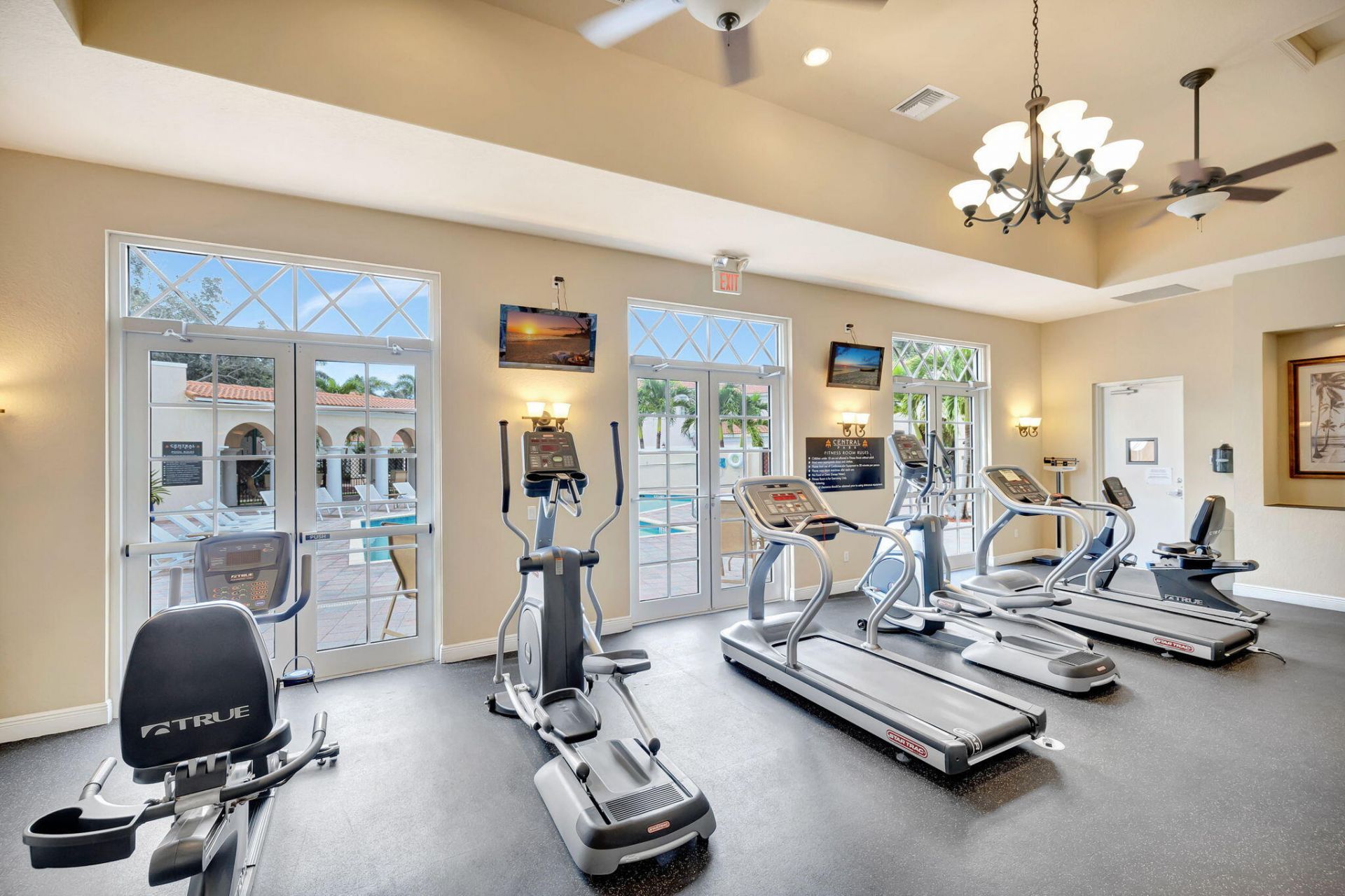 8302 NW 8th, Unit 8302, Boca Raton, FL 33487 Photo