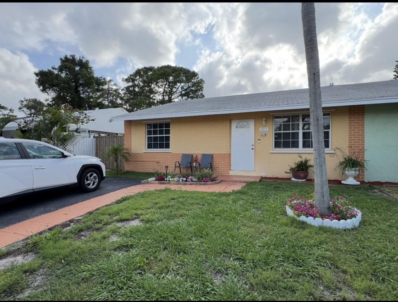 4815 Gladiator Circle, Greenacres, FL 33463 Photo