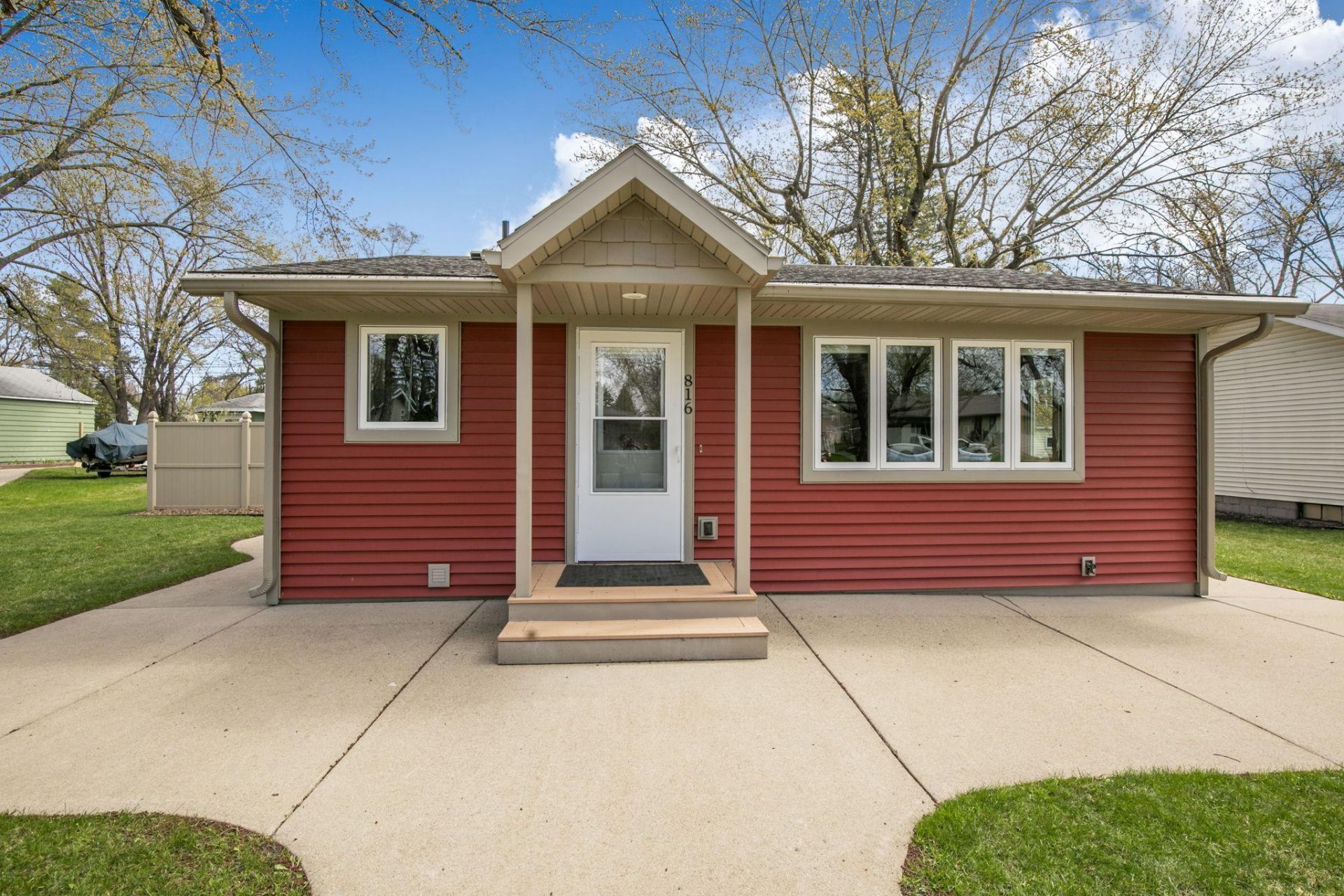 816 35th Avenue N Saint Cloud, MN 56303