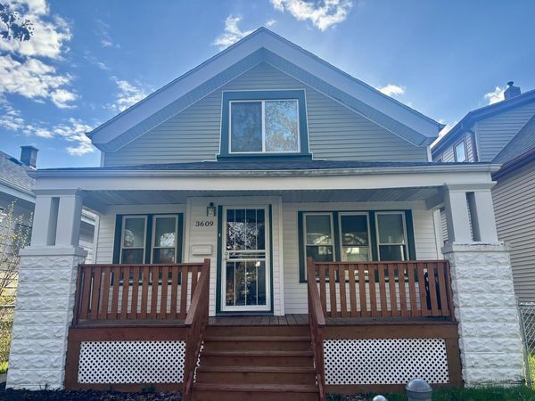 24th 3609 PLACE, Milwaukee, WI 53206
