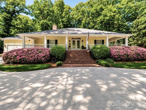 361 Gleneagles Road W, Statesville, NC 28625