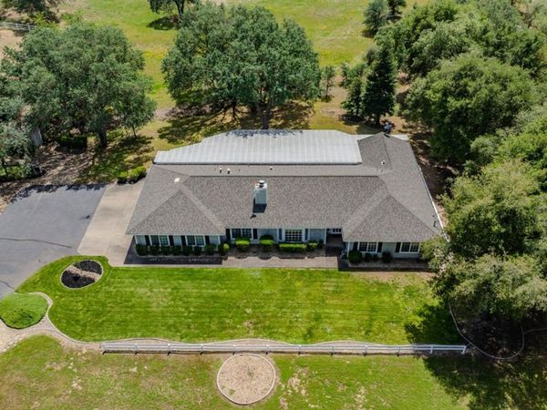 12 Brandy Ct, Burson, CA 95225