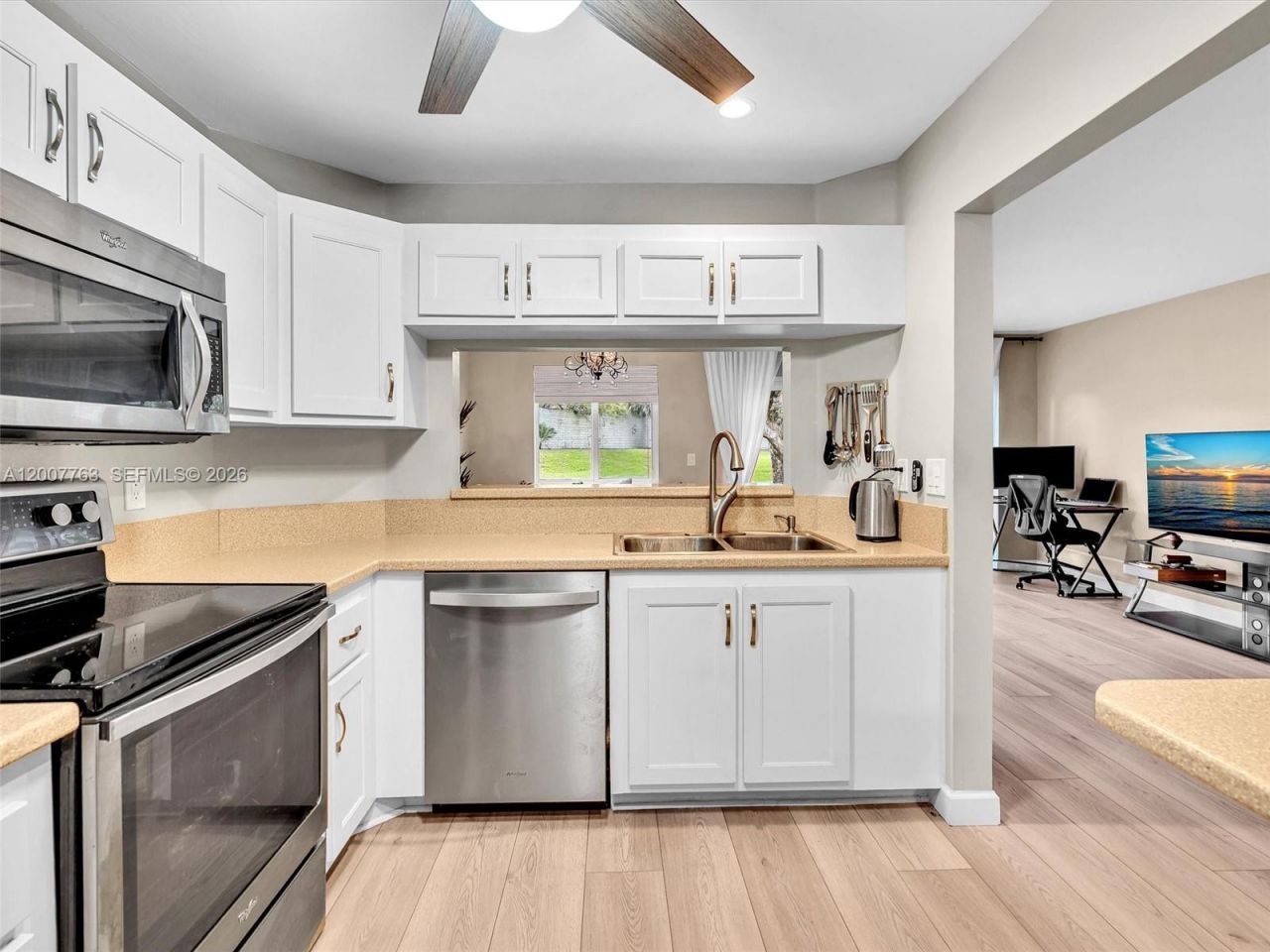 1958 E Discovery Cir E, Deerfield Beach, FL 33442 Photo