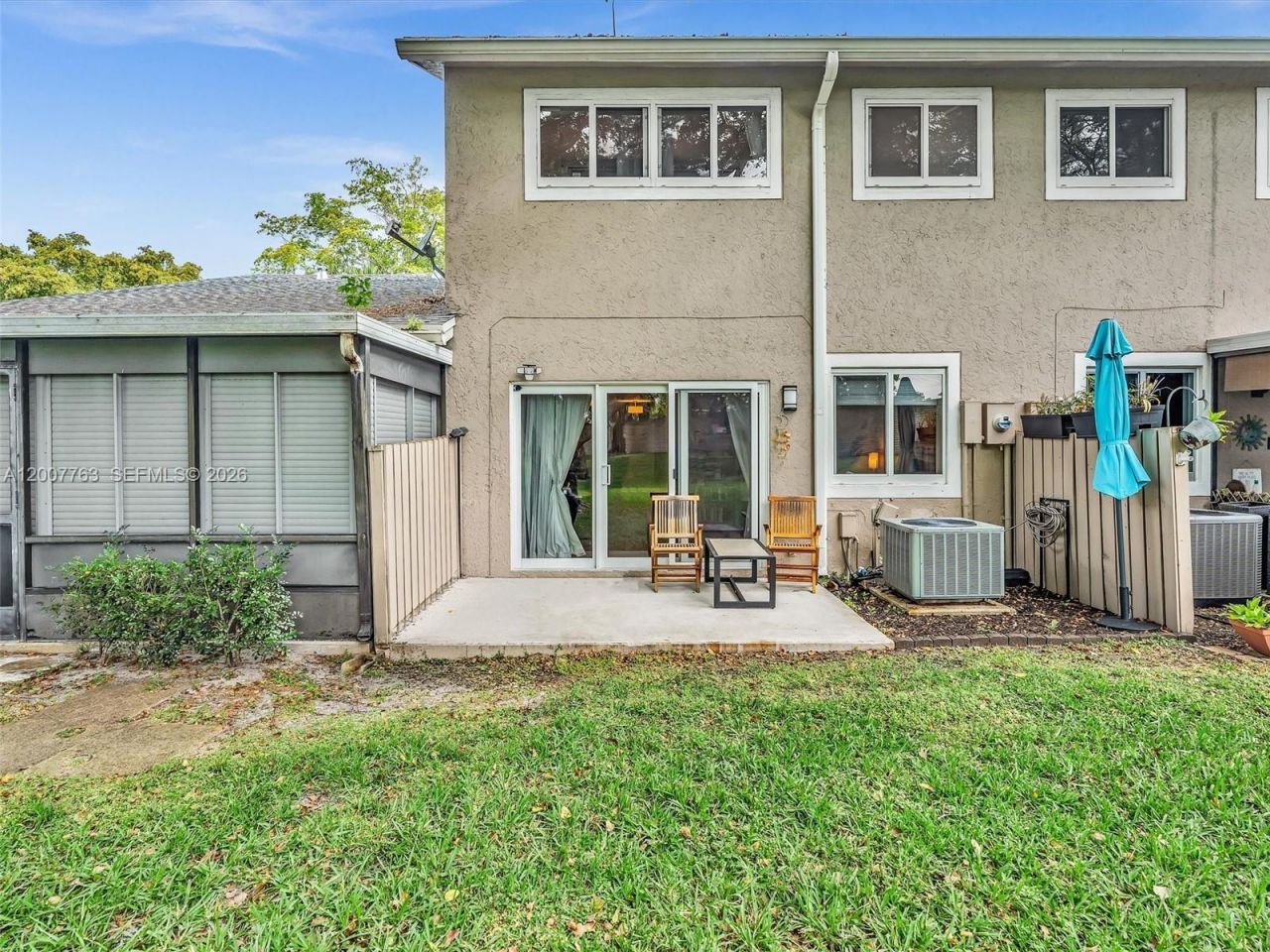 1958 E Discovery Cir E, Deerfield Beach, FL 33442 Photo