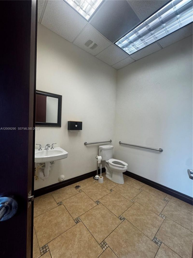 1655 N Commerce Pkwy , Unit 301, Weston, FL 33326 Photo