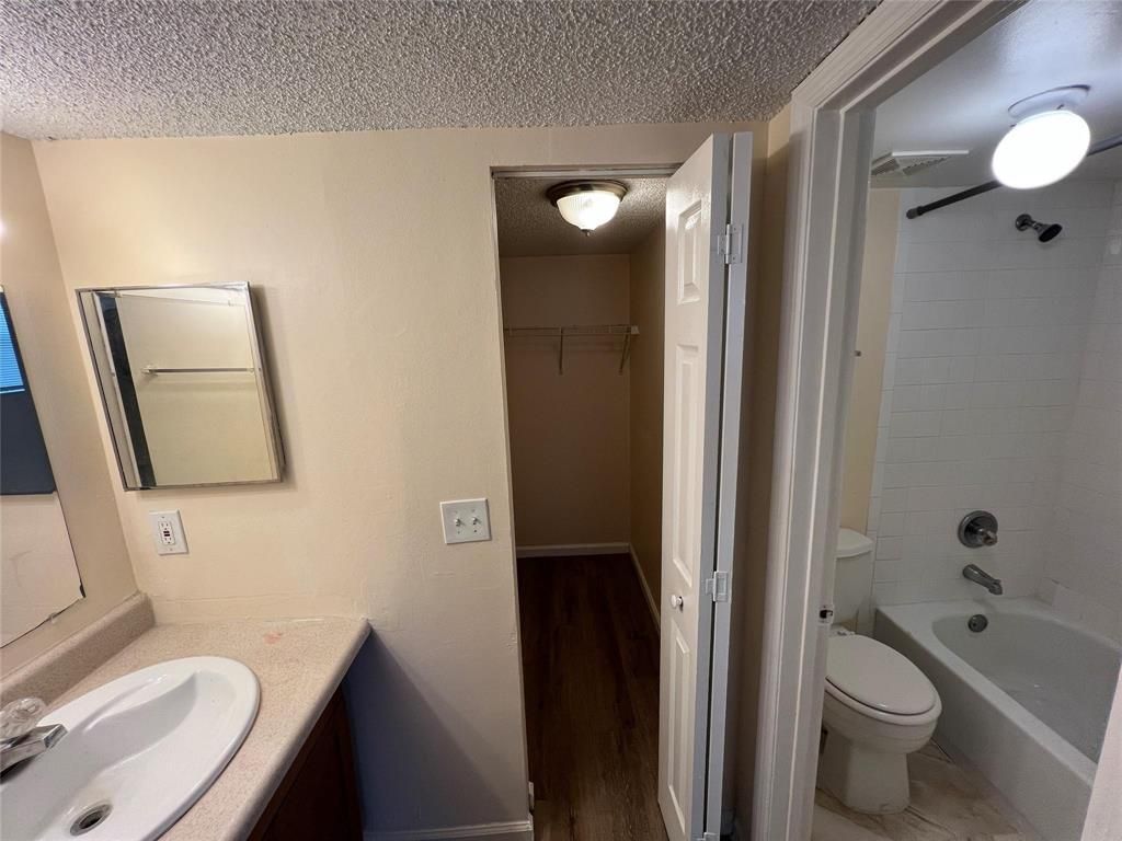 2431 NW 56th Avenue, Unit 5-201, Lauderhill, FL 33313 Photo
