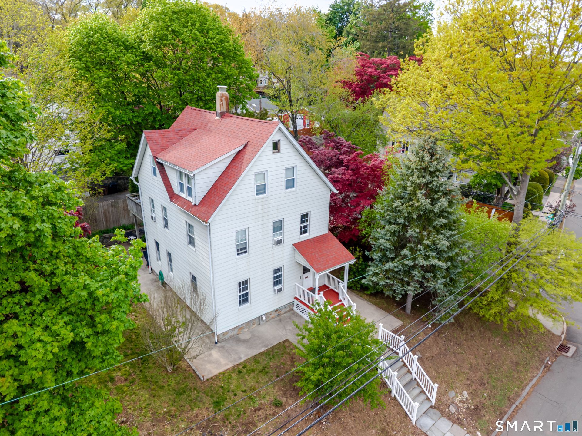 192 Knickerbocker, Stamford, CT 06907 Main Photo