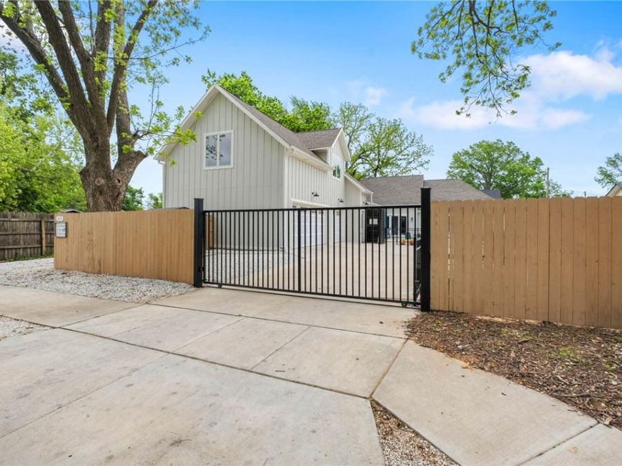 Property Image 42