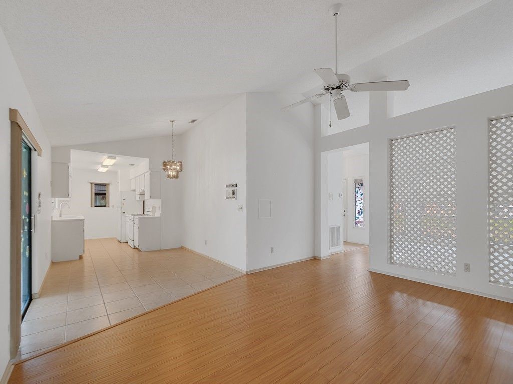 717 Doctor Avenue, Sebastian, FL 32958 Photo