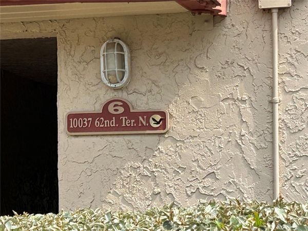 10037 62ND TERRACE N, Unit 15, ST PETERSBURG, FL 33708
