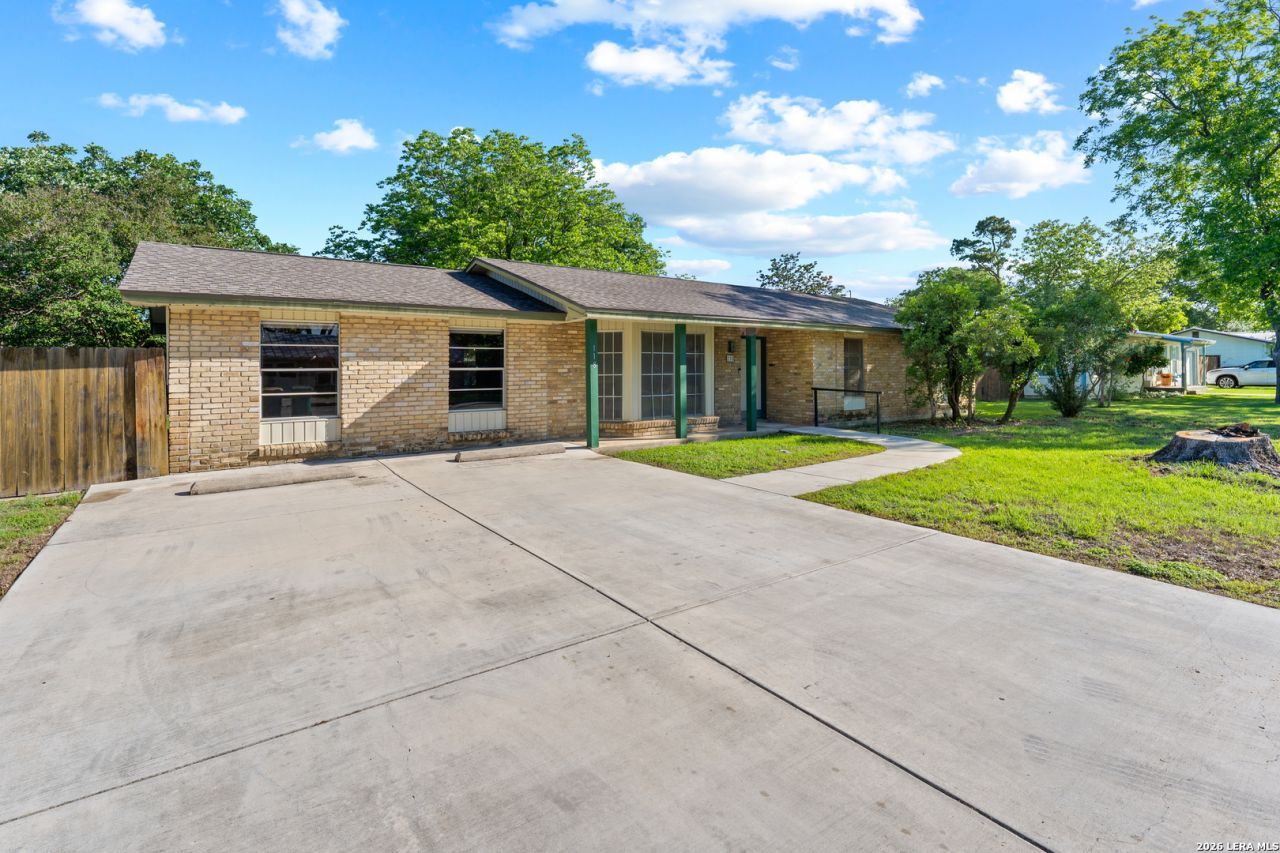 118 Richter Ave, Boerne, TX 78006 Main Photo
