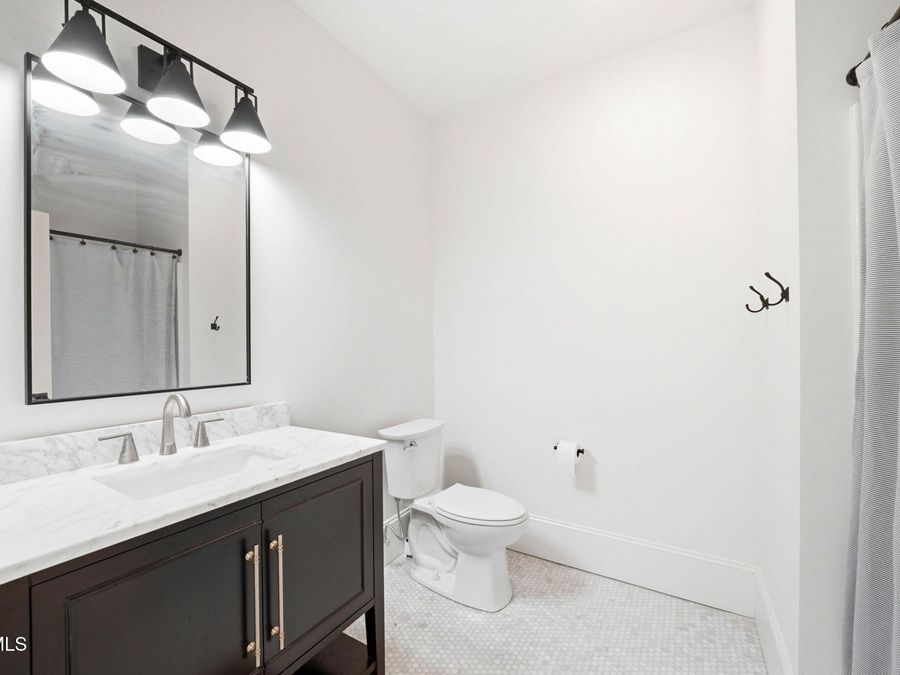Property Image 93